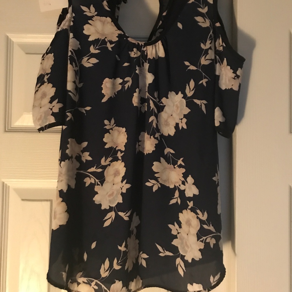 Floral top